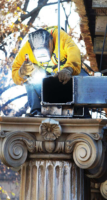 2006 Crow Holdings Renovated Old Parkland Crow Holdings announced it would renovate Old Parkland as its corporate headquarters.